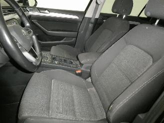 Volkswagen Passat 1.6D BUSINESS picture 14