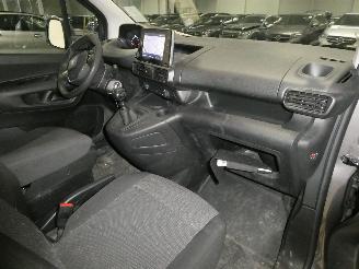 Peugeot Partner 1.5D CREW CAB picture 18