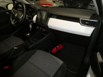 Renault Clio V EVOLUTION picture 9