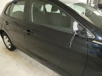 Volkswagen Polo  picture 11