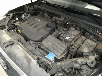 Audi Q2 1.6D picture 18