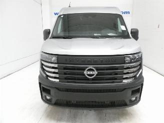 Nissan Interstar IV picture 2