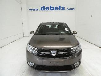 krockskadad bil auto Dacia Sandero LAUREATE 2019/4