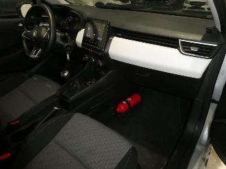 Renault Clio V EVOLUTION picture 9