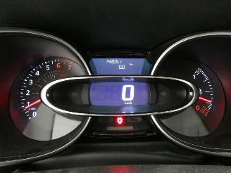 Renault Clio IV GRANDTOUR ZE picture 10