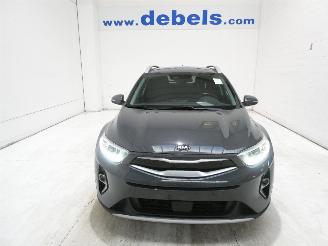 skadebil auto Kia Stonic  2021/1