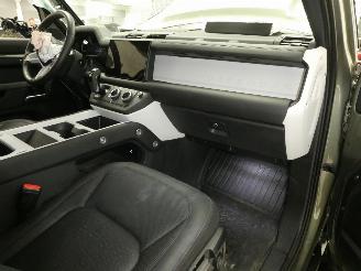 Land Rover Defender  picture 11