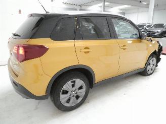 Suzuki Vitara GLX picture 7