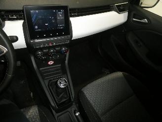 Renault Clio EVOLUTION 1.0 TCE picture 12