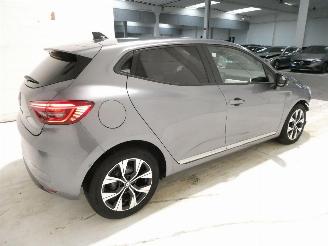 Renault Clio EVOLUTION 1.0 TCE picture 9