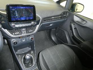 Ford Fiesta TREND picture 17