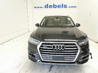 krockskadad bil auto Audi Q7 3.0D 2016/3