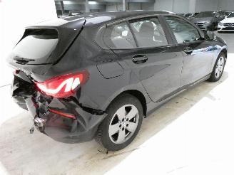 BMW 1-serie 1.5 D picture 12