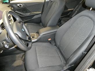 BMW 1-serie 1.5 D picture 19