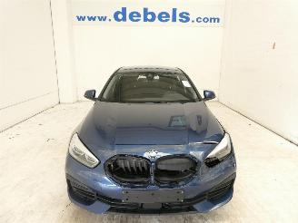 krockskadad bil auto BMW 1-serie 1.5D  D 2023/8