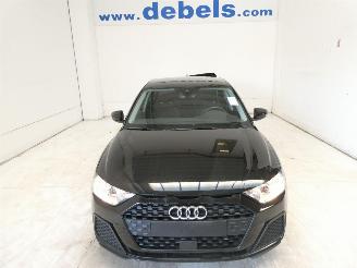 krockskadad bil auto Audi A1 SPORTBACK 2023/2