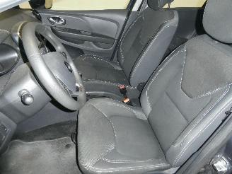 Renault Clio IV GRANDTOUR ZE picture 19