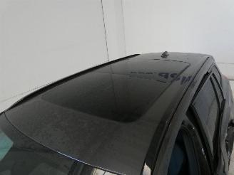 Volvo V-60 PLUS DARK picture 23