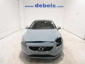 skadebil auto Volvo V-40 2.0D V 40 SUMMUM 2017/2