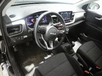 Kia Stonic  picture 22