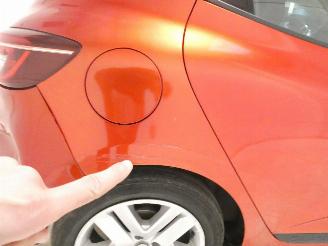 Renault Clio E-TECH HYBRID picture 11