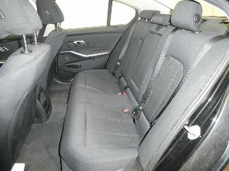 BMW 3-serie 2.0D  D picture 23