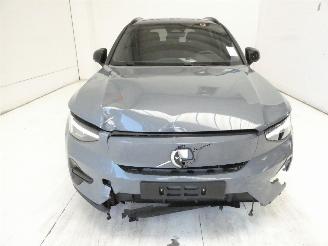 Volvo XC40  picture 2