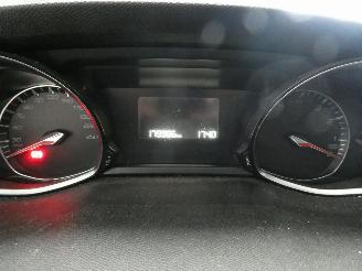 Peugeot 308 FÃ‰LINE picture 16