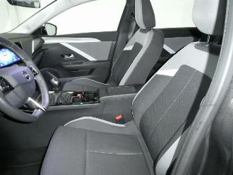 Opel Astra 1.2 EDITION picture 18