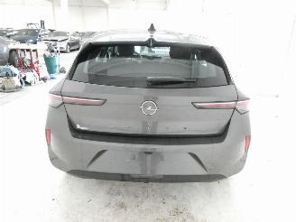 Opel Astra 1.2 EDITION picture 9