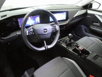 Opel Astra 1.2 EDITION picture 17