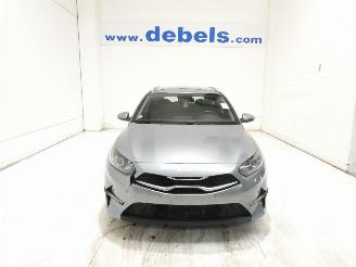 skadebil auto Kia Cee d /PRO 2022/2