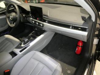 Audi A4 TYPE 8W picture 13