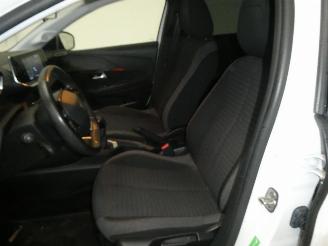 Peugeot 208 II ACTIVE picture 21