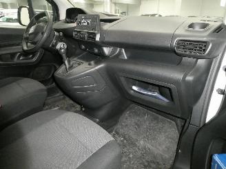 Peugeot Partner 1.5D picture 11