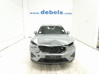  Volvo XC40 MOMENTUM 2023/10
