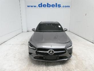 Damaged car Mercedes Cla-klasse 2.0D  180 D 2022/10