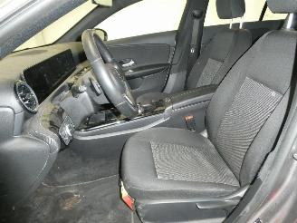 Mercedes Cla-klasse 2.0D  180 D picture 18