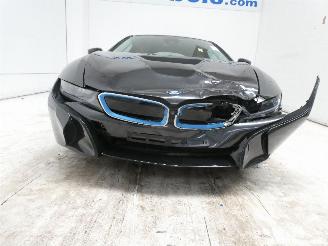BMW i8  picture 3