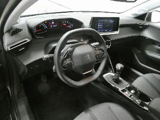 Peugeot 208 ALLURE PURE TECH 1.2 picture 17