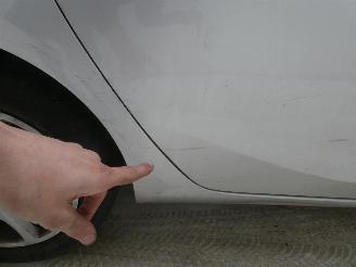 Opel Astra 1.6D  EDITION picture 16