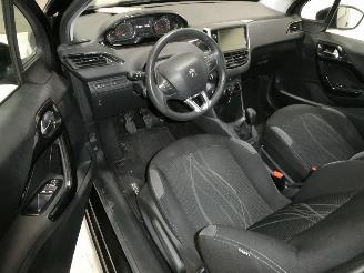 Peugeot 208 1.2 ACTIVE picture 18