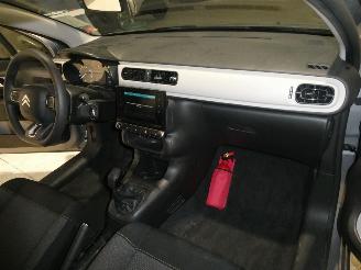 Citroën C3 1.2 III LIVE picture 21