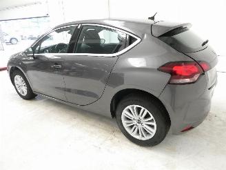 DS Automobiles DS 4 1.2  SO CHIC picture 4