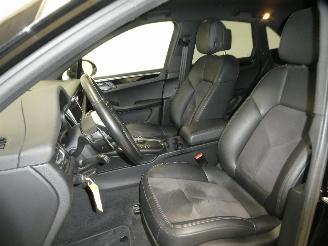 Porsche Macan S picture 26