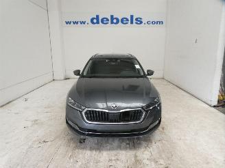 skadebil auto Skoda Octavia 1.0 AMBITION 2021/7
