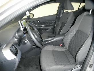 Toyota C-HR  picture 15