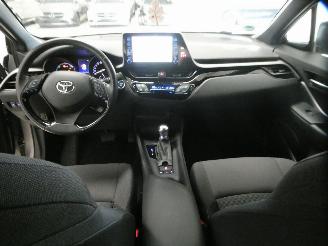 Toyota C-HR  picture 11
