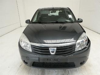 Dacia Sandero 1.1 picture 2