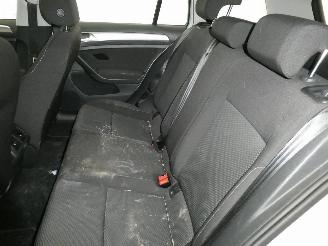 Volkswagen Golf 1.0 picture 13